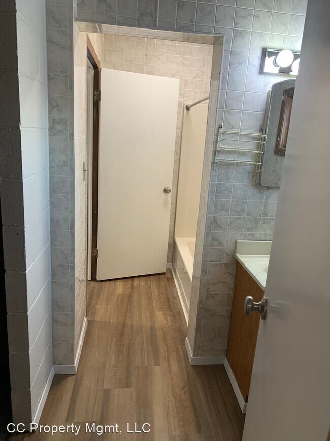 Building Photo - 1 br, 1 bath House - 1211 E Saint Francis