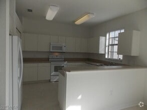 Building Photo - 7376 Bristol Cir