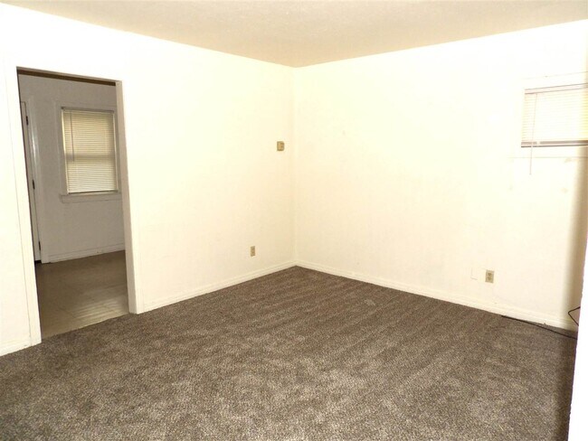 Foto del edificio - 1406 NW Lincoln Ave