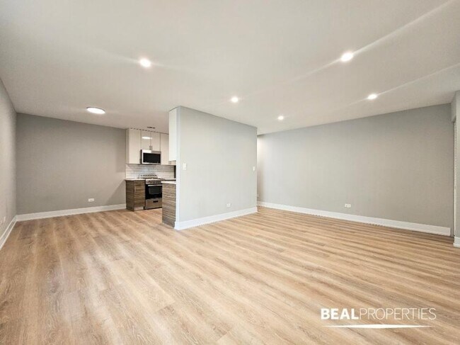 Foto del edificio - 1 bedroom in CHICAGO IL 60657