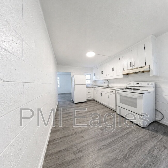 Building Photo - 86 E Fork Dr