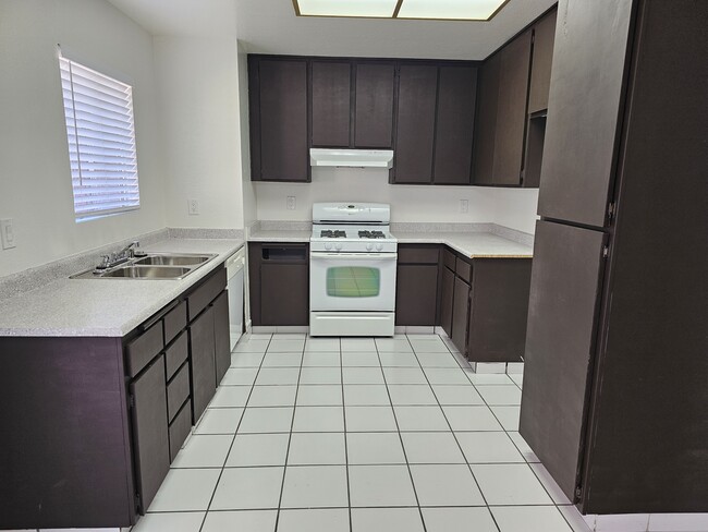 Building Photo - 22482 De Soto St