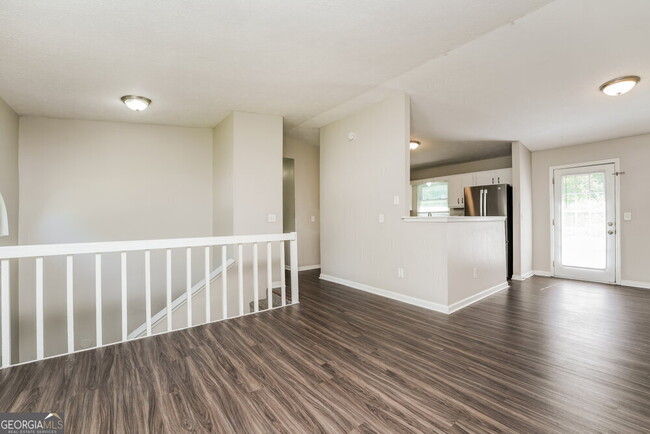 Foto del edificio - 2098 Drake Ct
