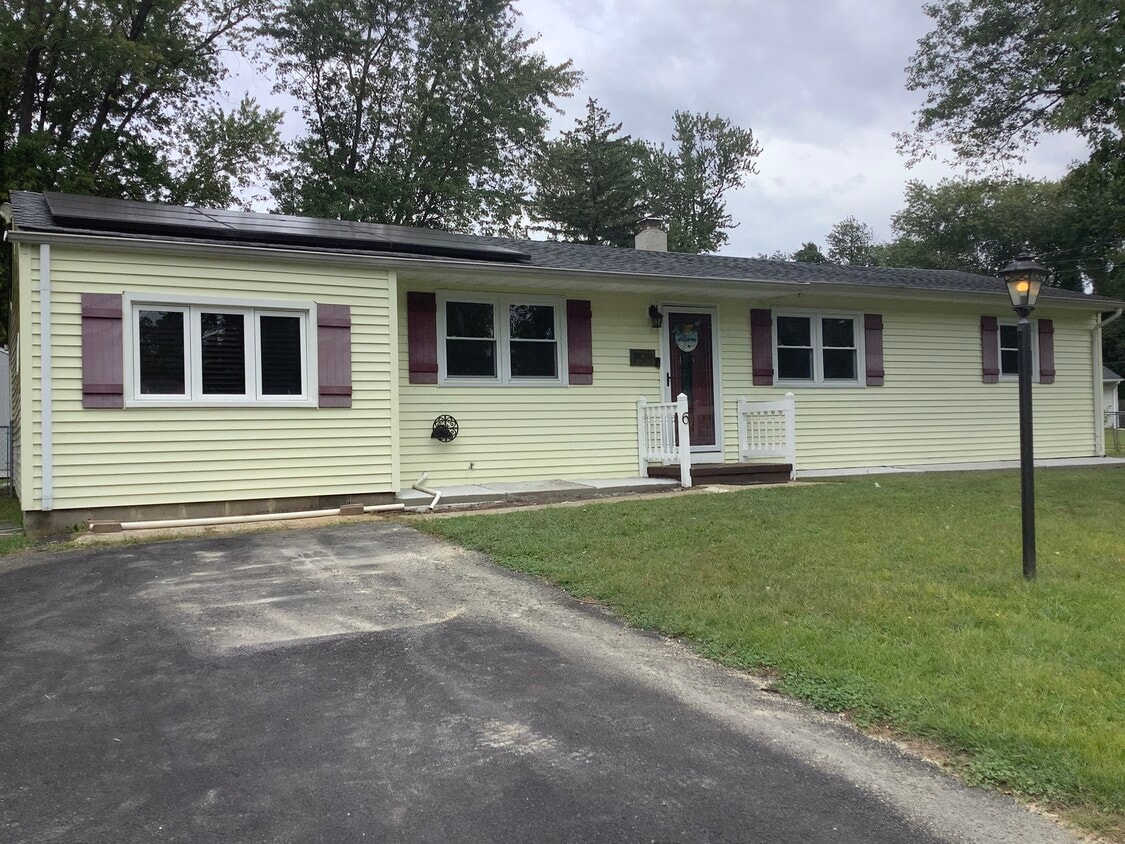 Front of home - 6 Redwood Rd