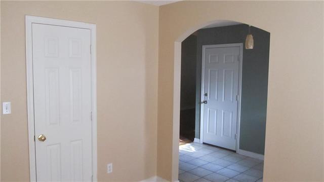 Building Photo - 33 Tulleries Garden Ln