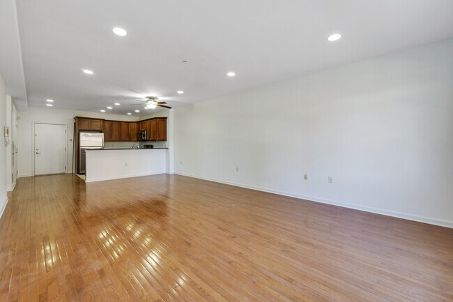 Foto del edificio - 9252 Kennedy Blvd