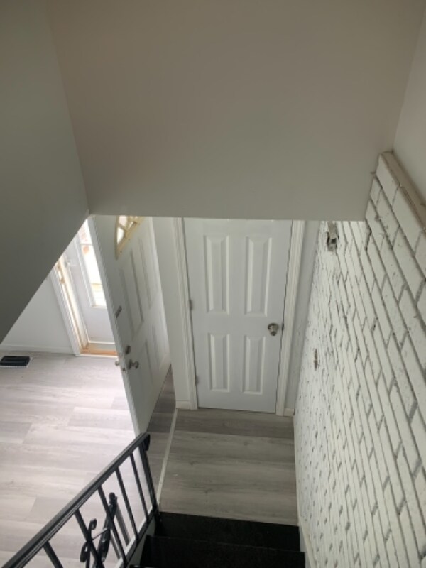Building Photo - 7171 Wayles Dr