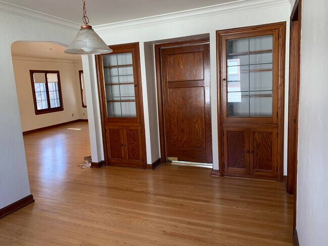 Building Photo - 4157 N Newhall St
