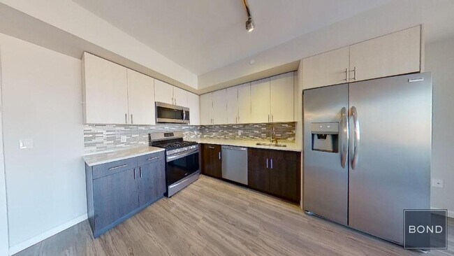 Foto del edificio - 178-02 Hillside Ave.