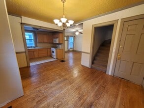 Building Photo - 333 Meigs St