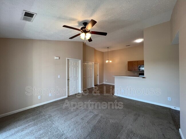 Foto del edificio - 2209 Lighthouse Dr