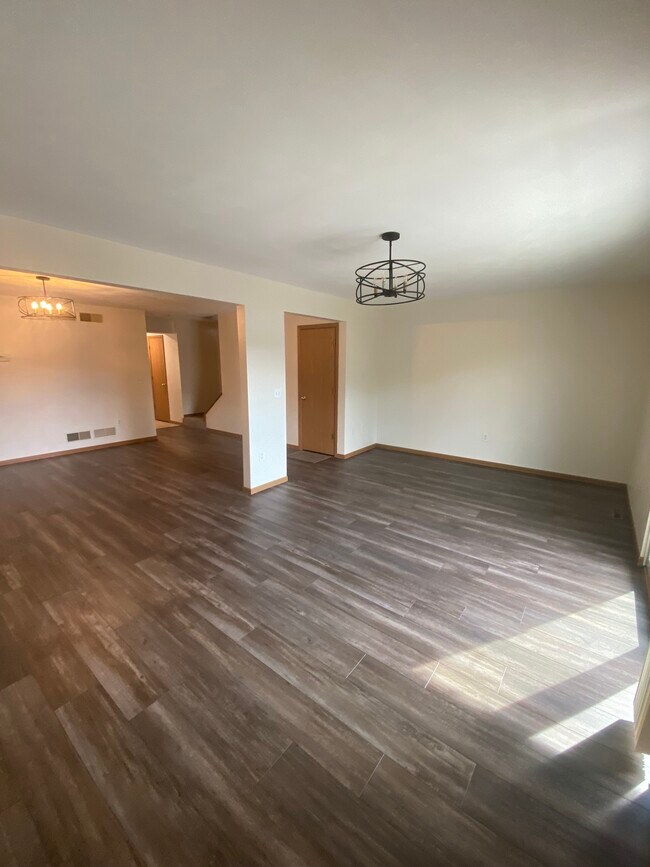 402 Harding St, Lower Burrell, PA 15068 Townhome Rentals in Lower