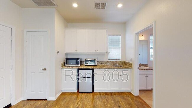 Foto del edificio - 561 Nile River Dr