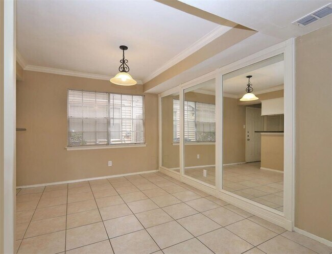 Foto del edificio - 1433 Cedar Post Ln