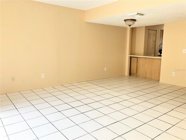 Building Photo - 12112 Napiers Cir