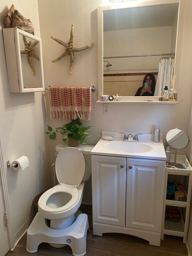 Bathroom - 1331 19th St