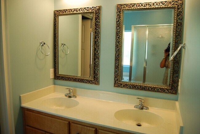 Foto del edificio - Richmond Hill- 4Br/3Ba Home in Dunham Marsh