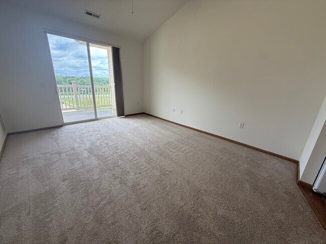 Foto del edificio - 5831 Lupine Ln