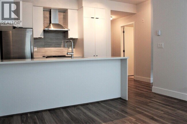 Photo du bâtiment - 5355 Lane St