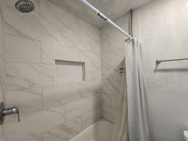 Foto del edificio - 17571 Graham St