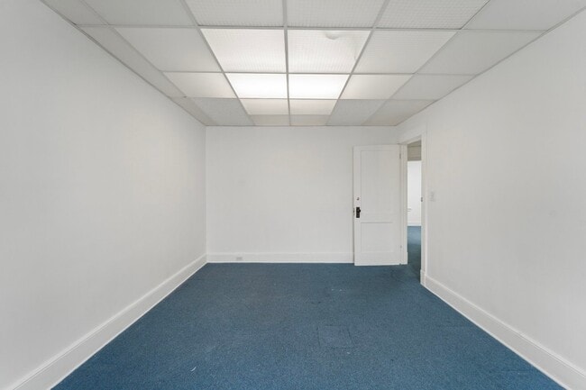 Building Photo - 16 Grand Blvd