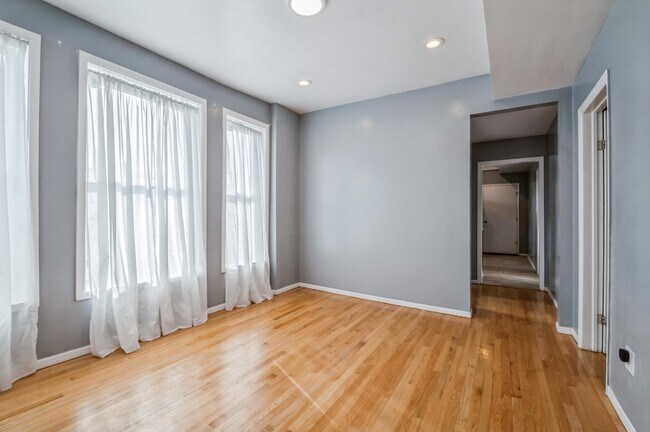 Foto del edificio - 3414 N Leavitt St