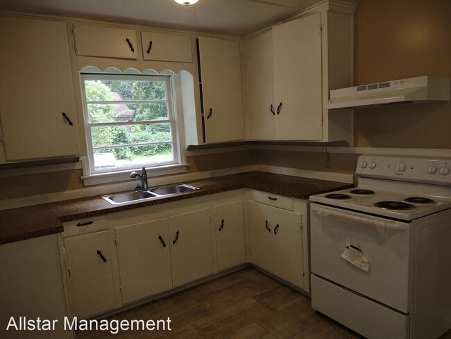 Building Photo - 3 br, 1 bath House - 3918 28th St