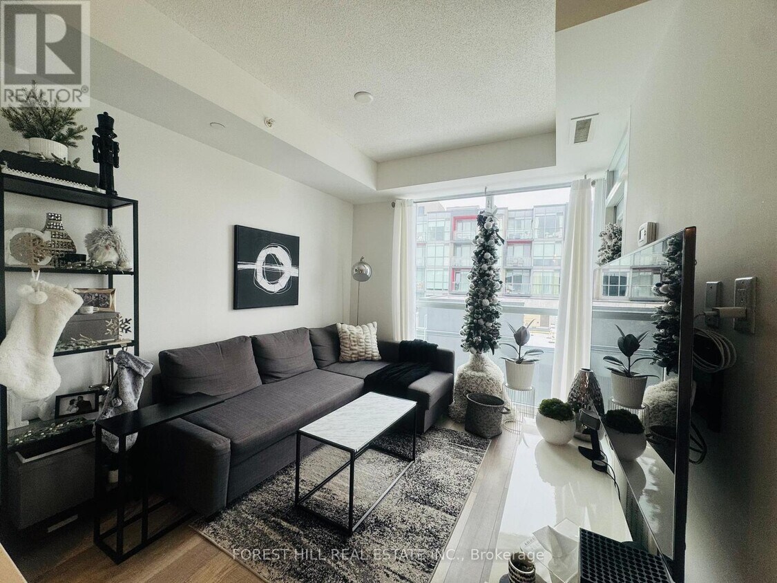 Primary Photo - 5260 Dundas St