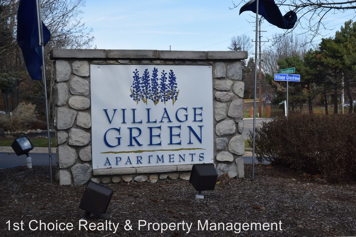 Primary Photo - 1819 Village Green Blvd
