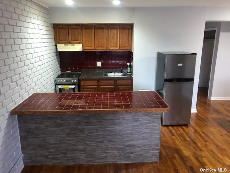 Foto principal - 359 Mayflower Ave