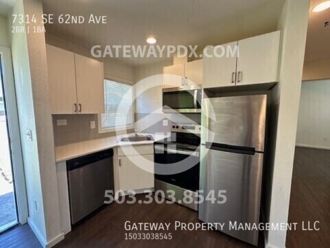 Building Photo - 7314 SE 62nd Ave