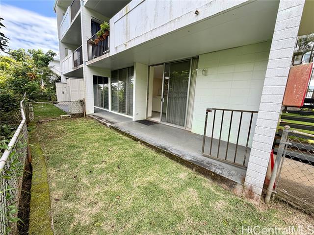 Foto del edificio - 45-535-535 Luluku Rd