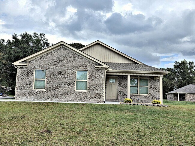 Foto del edificio - HOUSE for RENT Hartselle 3BR
