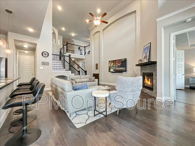 Building Photo - 6112 Lipan Lane