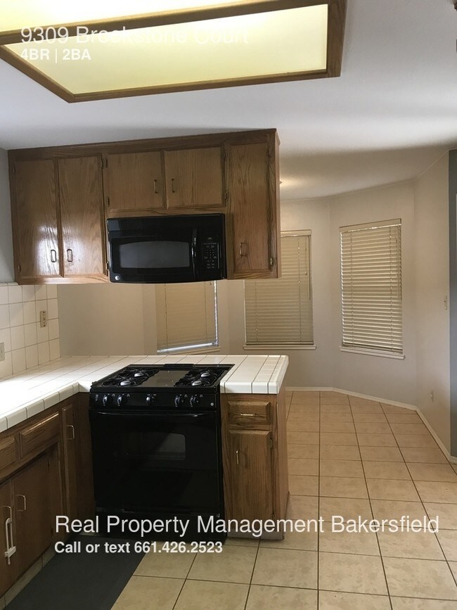 Building Photo - 9309 Brookstone Ct