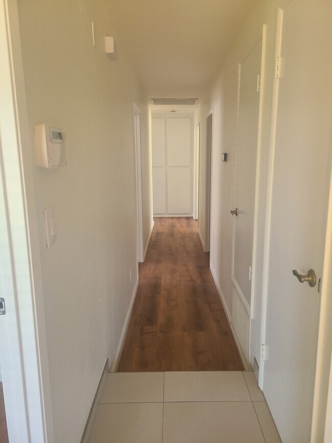 Foto del edificio - 9236 Premier Way