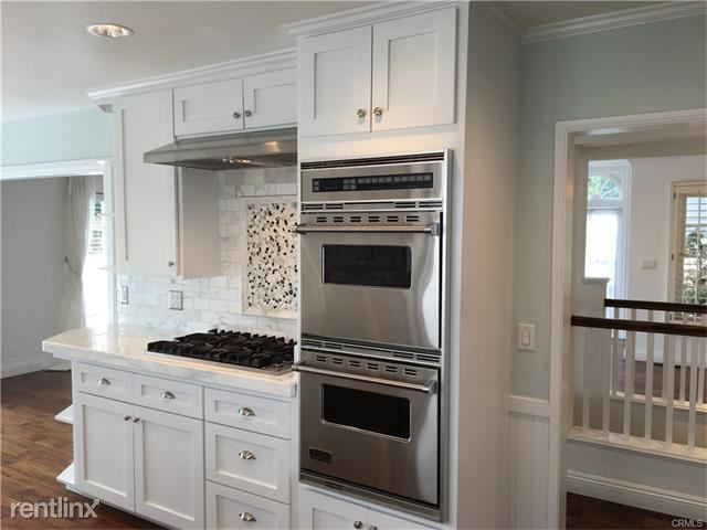 Building Photo - 952 2nd St