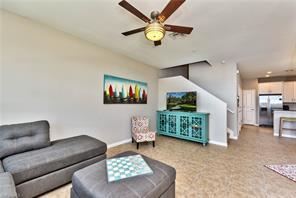 Building Photo - 1431 Santiago Cir