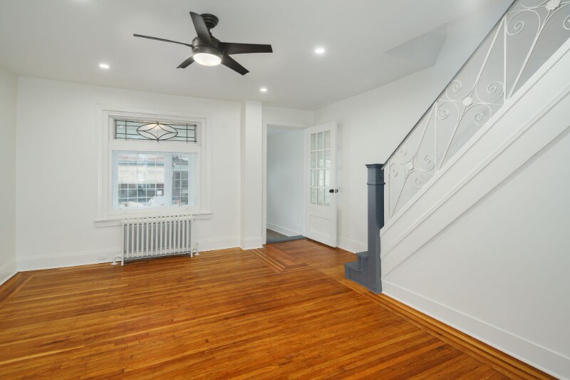Primary Photo - 940 S Paxon St