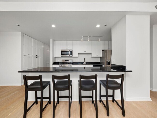 Foto del edificio - 1255 S State St