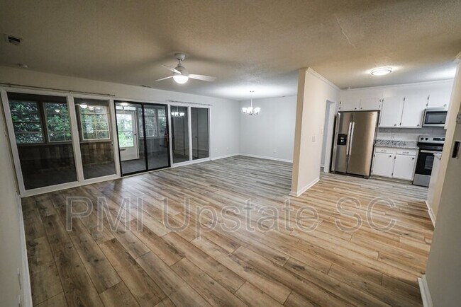 Foto del edificio - 123 David Ct