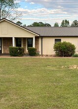 Building Photo - 1396 Nix Rd