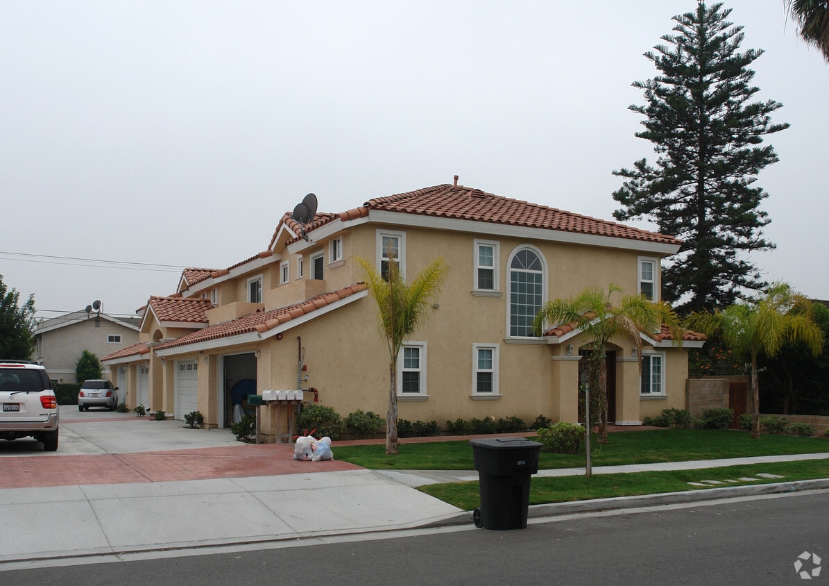 7924 15th St, Westminster, CA 92683 Apartments in Westminster, CA