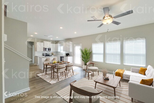 Foto del edificio - 7333 Foggy River Dr