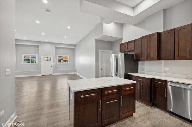 Foto del edificio - 5939 W 16th St