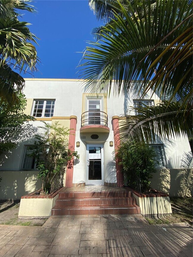 Foto del edificio - 920 Euclid Ave