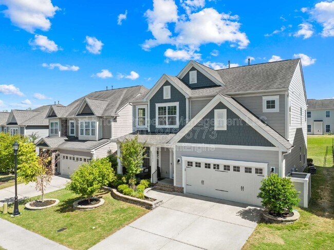 Building Photo - 10677 Sky Chase Ave NW