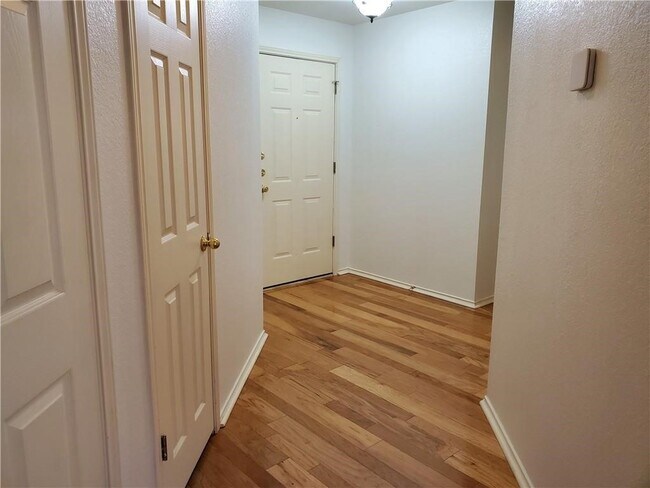 Building Photo - 2209 Joshua Cove