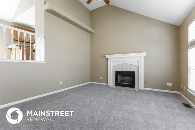 Foto del edificio - 215 Apple Blossom Ln