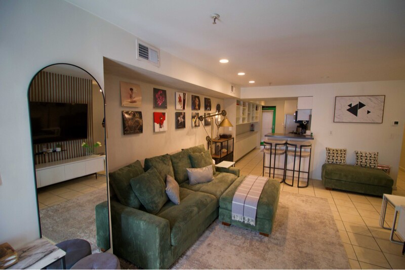 Foto principal - 517 L St NW